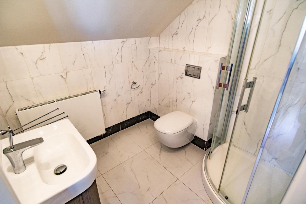 Unique Location With Hot-Tub, Terrace And Garden Villa Prag Exteriör bild